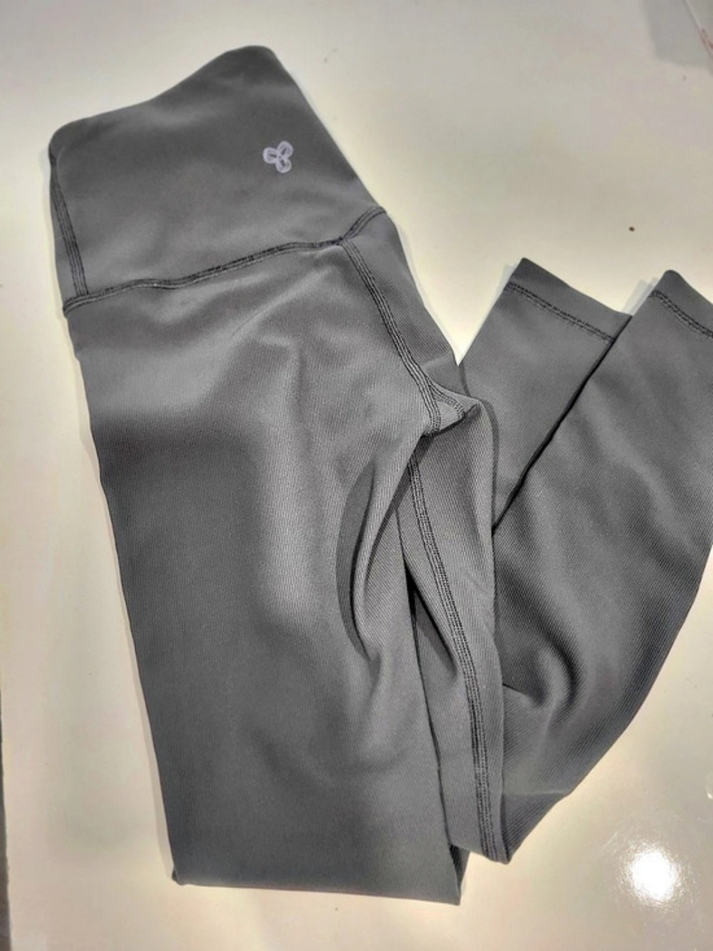 Tna TnaBUTTER Hi-Rise Legging in Gray XS